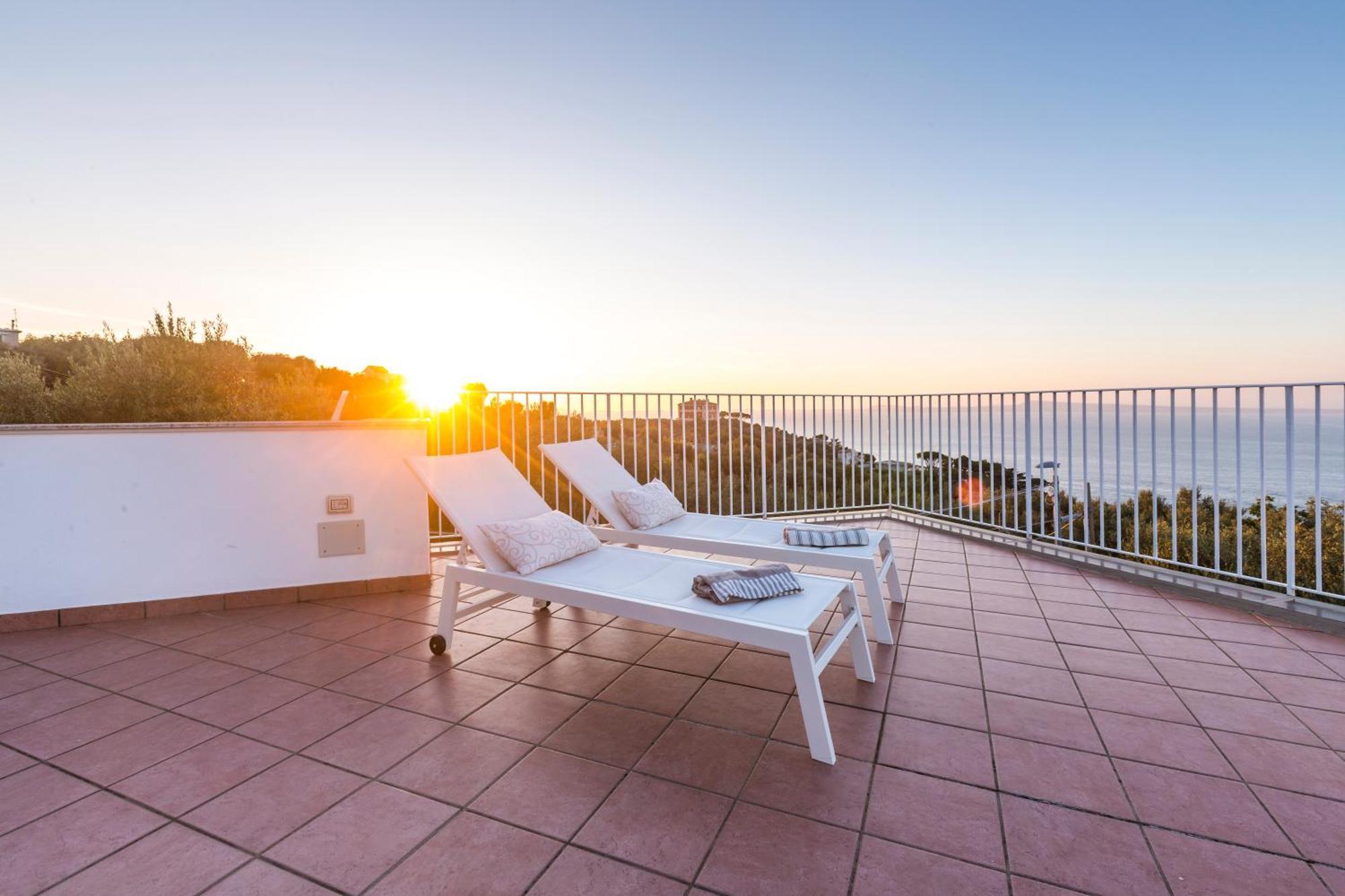 La Terrazza Sul Golfo Villa Sorrento Eksteriør billede